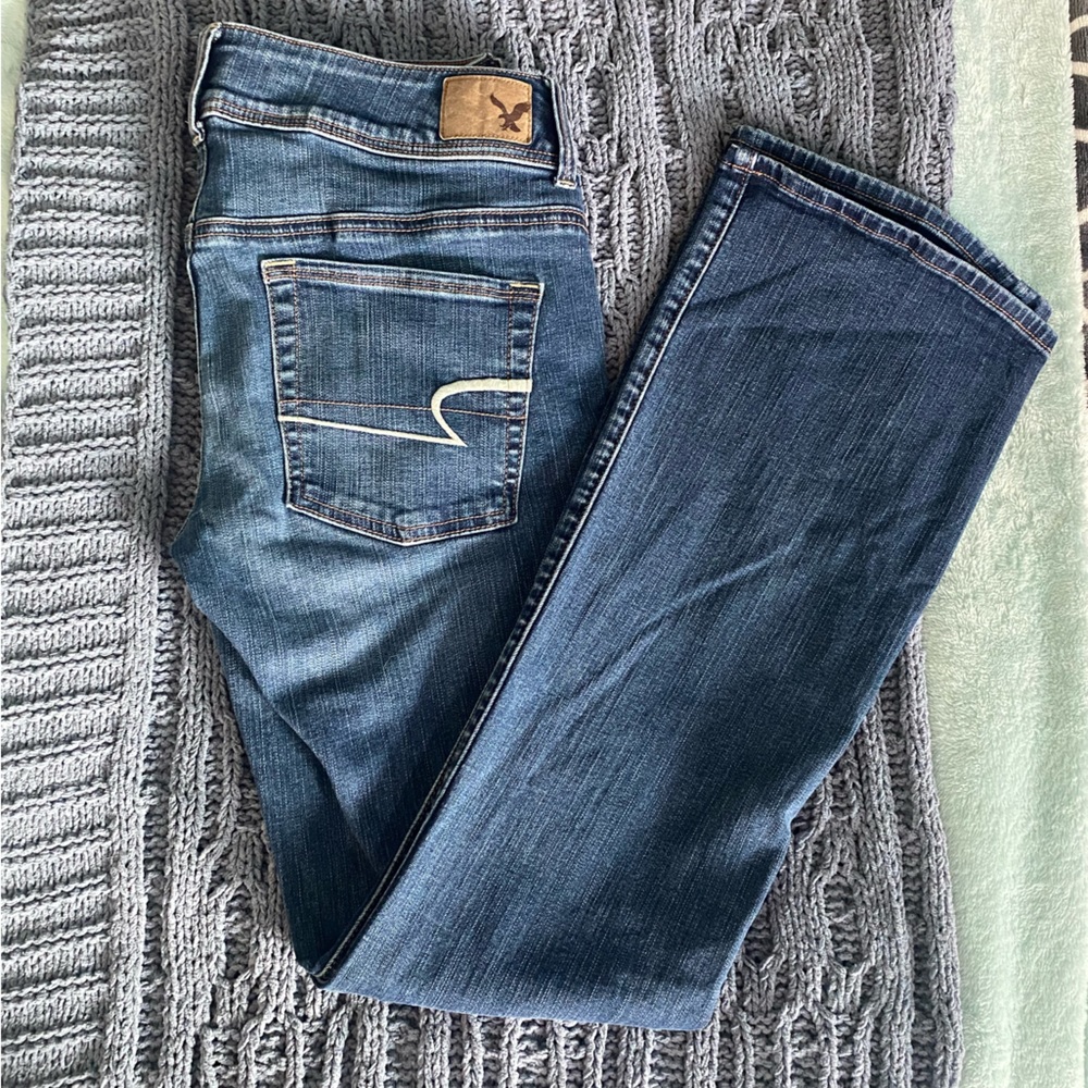 Women’s 8 American Eagle Boot Cut Jeans